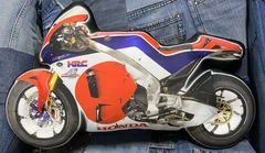 подушка Honda RC213V